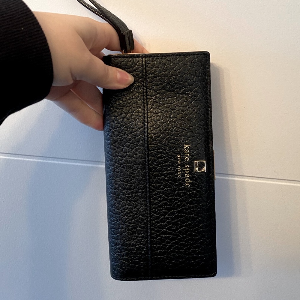 KATE SPADE- Black pebbled Leather Wristlet Wallet